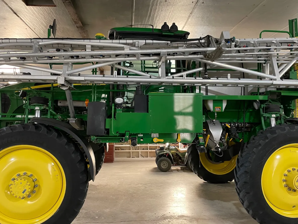 2014 John Deere 4830 Sprayer