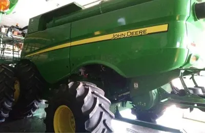 2015 JOHN DEERE S680